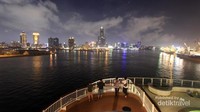 Gemerlap Kota Kaohsiung pada malam hari