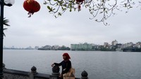 Cha Tran Quoc Pagoda, yaitu kuil tertua di kota Hanoi