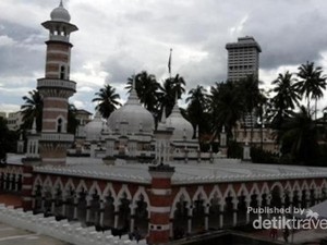 Seharian Keliling Malaysia, Asyik Banget!