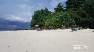 Sejuknya Pulau Angso Duo di Pariaman, Sumatera Barat