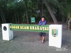 Sekeping Surga Dibalik Letusan Gunung Krakatau