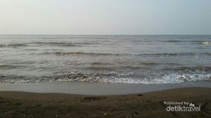 Selain Batik, Pekalongan Juga Punya Pantai
