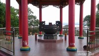 Tempat menjalankan ibadah umat Kong Hu Cu.