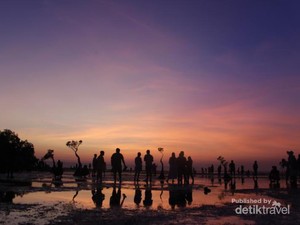 Selalu Indah Melihat Senja dari Sumba