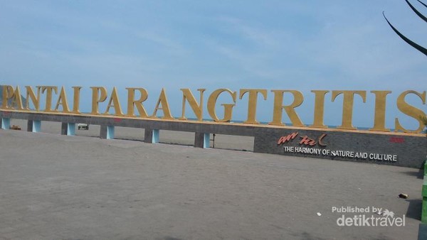 Pantai Parangtritis di Yogyakarta