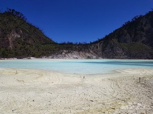 Selalu Takjub dengan Kawah Putih