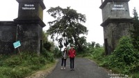 Pintu Gerbang Desa Sembungan.