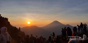 Selamat Pagi dari Bukit Sikunir