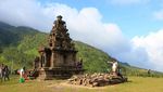 Semarang Punya Candi Indah di Atas Bukit!