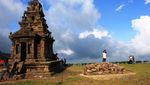 Semarang Punya Candi Indah di Atas Bukit!