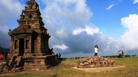 Candi Gedong Songo II