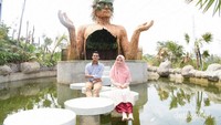 Salah satu spot foto instagramable yang ada di Alas Tirta.