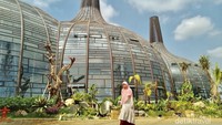 Dusun Semilir. Tempat wisata yang berbentuk seperti Candi Borobudur di Semarang.