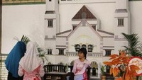 Photo booth di Stasiun Semarang Tawang