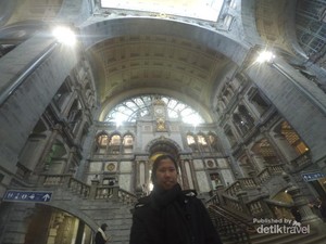 Seminggu Berkeliling Eropa dari Belanda