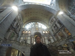 Seminggu Berkeliling Eropa dari Belanda