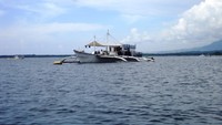 Kapal di tengah Laut Gili Trawangan (dok. Putri/detikTravel)