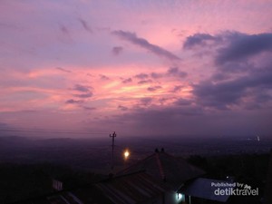 Senja Cantik dari Candi Ijo