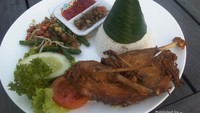 Bebek goreng yang siap disantap