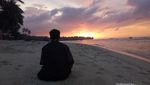 Senja Romantis di Pantai Kaluku