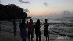 Senja yang Syahdu di Pantai Padang Padang Bali