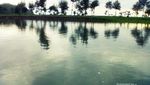 Sensasi Naik Perahu di Pantai Ayah, Kebumen