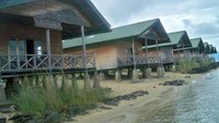 Beberapa penginapan di Danau Poso (hadi/dtraveler)