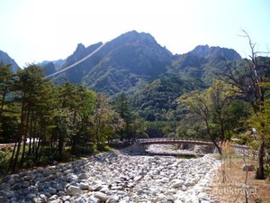 Seoraksan, Taman Nasional Nan Cantik dari Korea