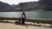 Tak lengkap bila tidak berfoto-foto.