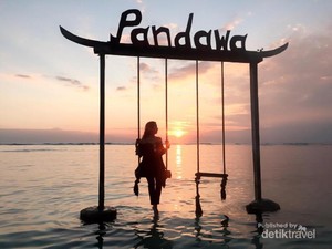 Separuh Cinta Ada di Lombok