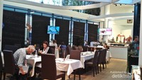 Restoran didalam paviliun dengan menu khas nusantara