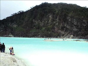 Serasa Luar Negeri di Kawah Putih, Bandung