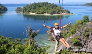 Seru! Naik Flying Fox di Labengki