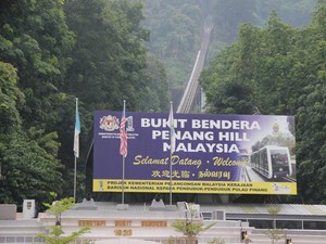 Seru! Naik Kereta ke Puncak Penang Hill