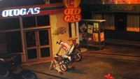 Aksi stuntman yang cukup berbahaya