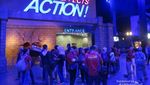 Serunya Aksi Ledakan Pom Bensin, Cuma di Trans Studio!
