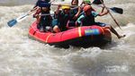 Serunya Arung Jeram di Sungai Elo & Misteri Tapak Buddha