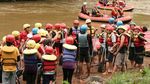 Serunya Basah-basahan Saat Arungi Jeram Sungai Serayu