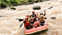 Arung jeram di Sungai Serayu (Meritha Vridawati - dTraveler)