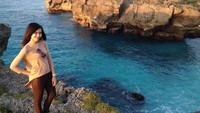 Di atas tebing Pantai Mandorak