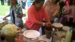 Serunya Main Air di Festival Songkran!