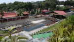 Serunya Main Ombak di Kolam Waterpark Purbalingga