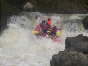 Serunya Memacu Adrenalin di Sungai Nimanga