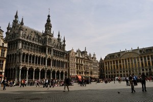 Serunya Menjelajah Brussel, Kota Berbahasa Prancis dan Belanda