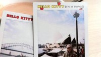 Menikmati secangkir cokelat panas dengan pemandangan Harbour Bridge