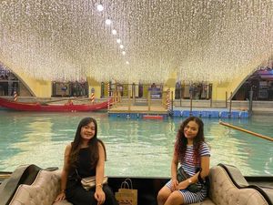Serunya Naik Gondola ala Venisia tapi di Manila