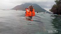 Snorkeling di Pantai Sulamadaha