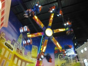 Serunya Piknik detikTravel di Trans Studio Bandung