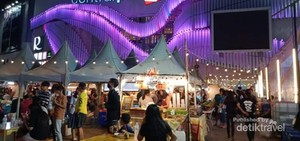 Serunya Suasana Malam di Central Plaza Udon Thani, Thailand