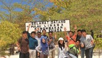 Foto bareng sebelum terjun snorkeling